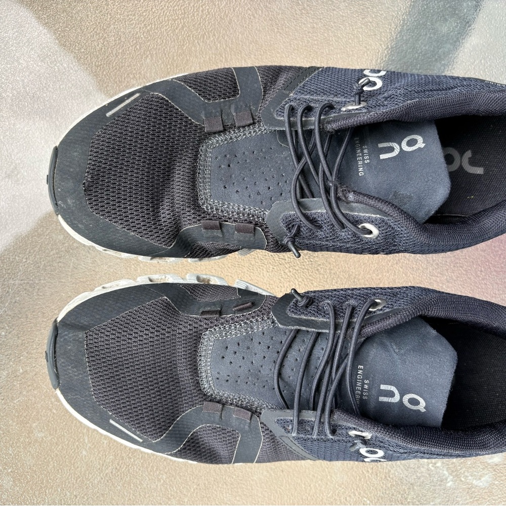 On Cloud Womens - image 4